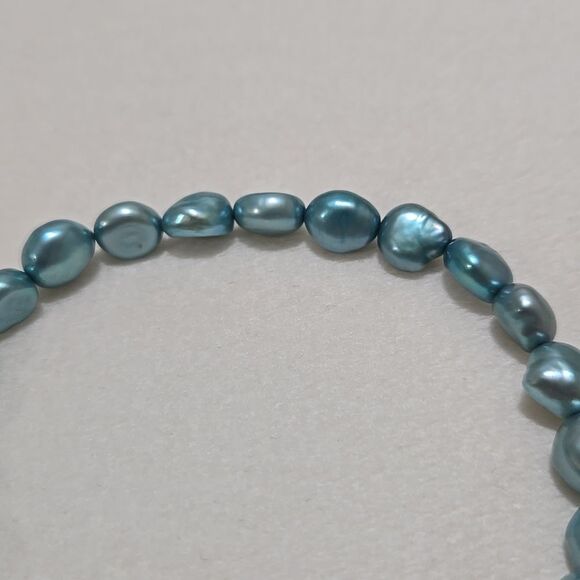 Teal Pearl Bracelet - Picture 3 of 5